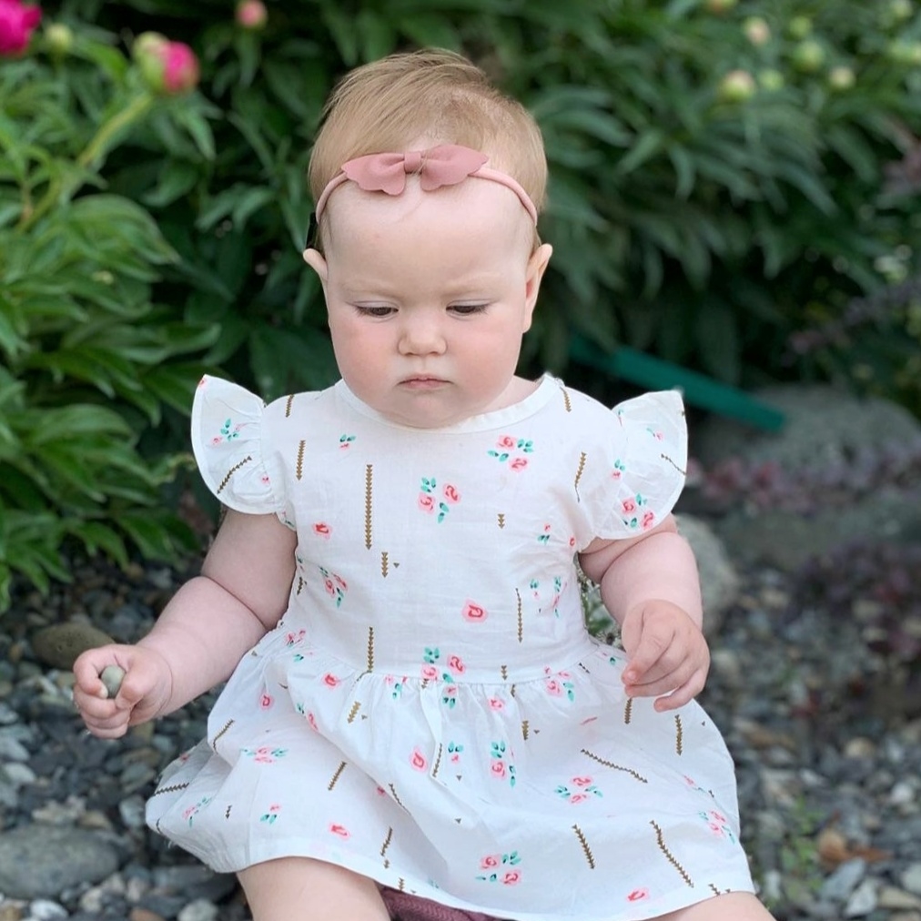 Повязка на голову "Кожаный бантик-крылья" цвет грязно-розовый