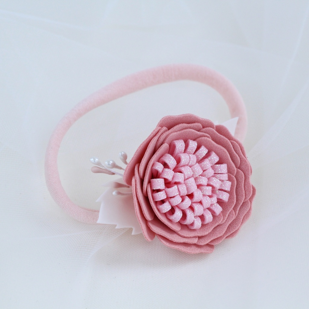 Повязка на голову "Фоамирановый цветок" нежно-розовый