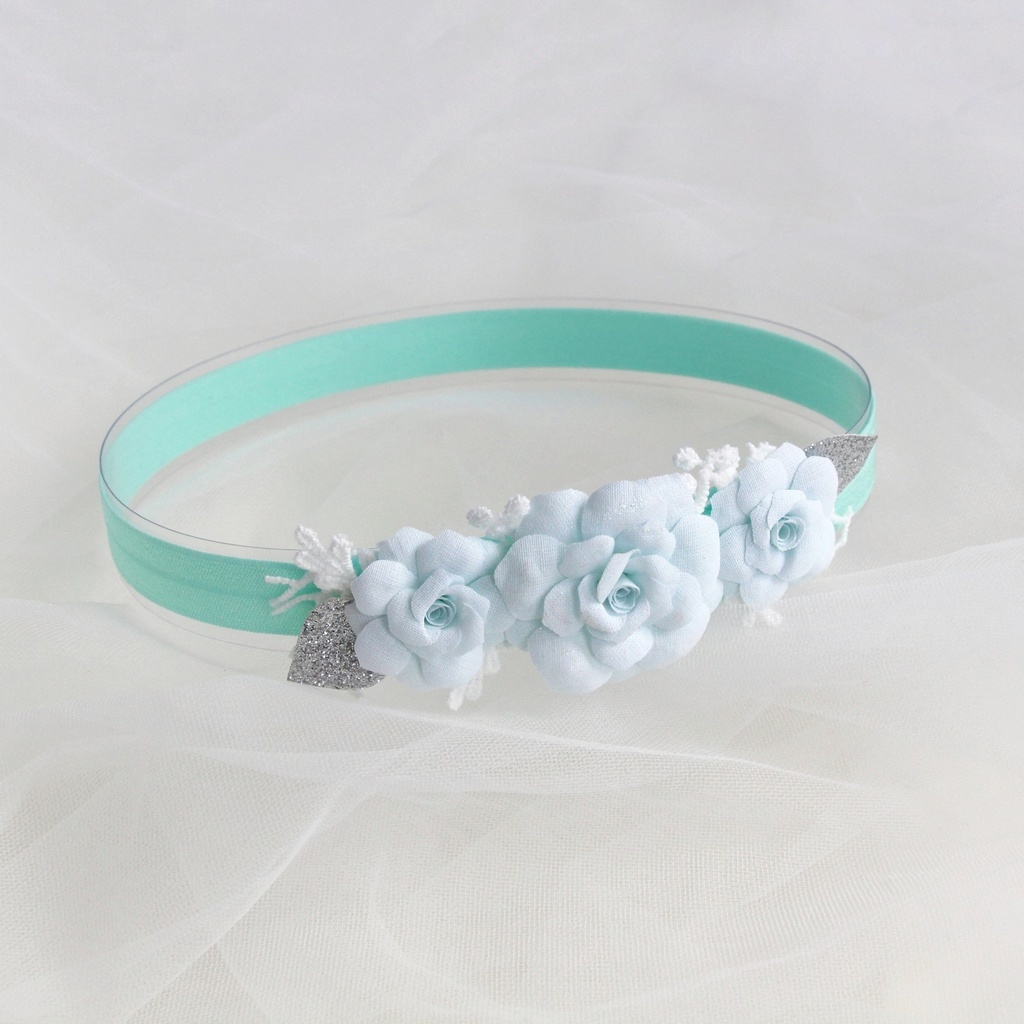 Повязка на голову "Нежные цветы" мятный