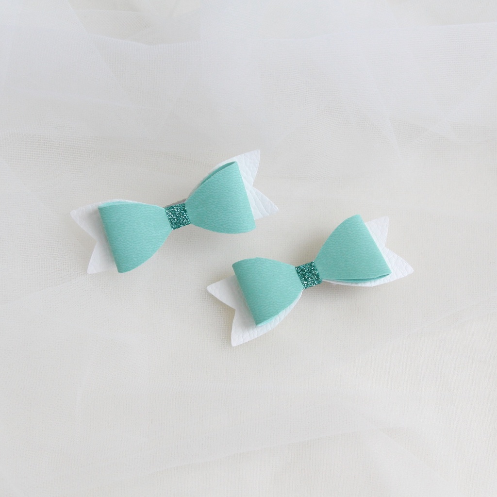 Заколки-зажимы "Бантики" белый и мятный