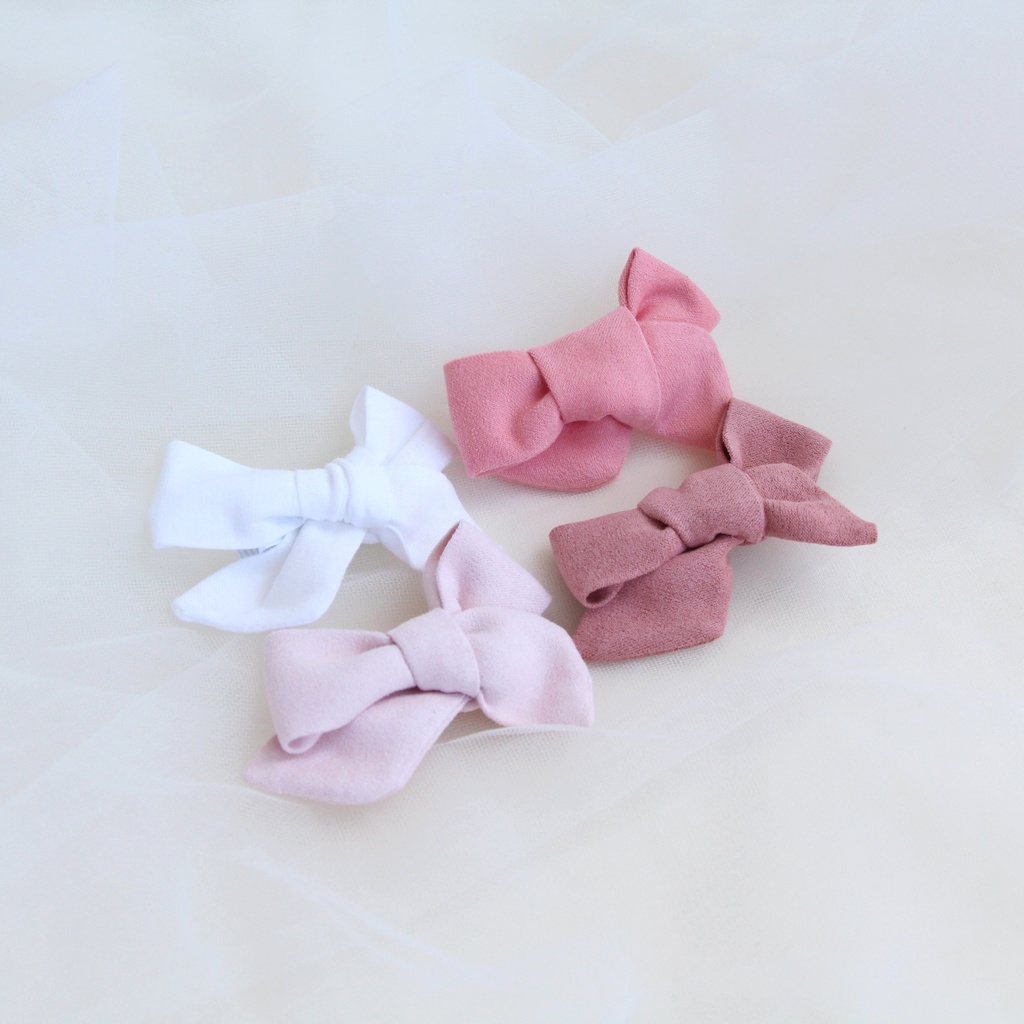 Набор заколки-зажимы "Замшевые бантики" розовый