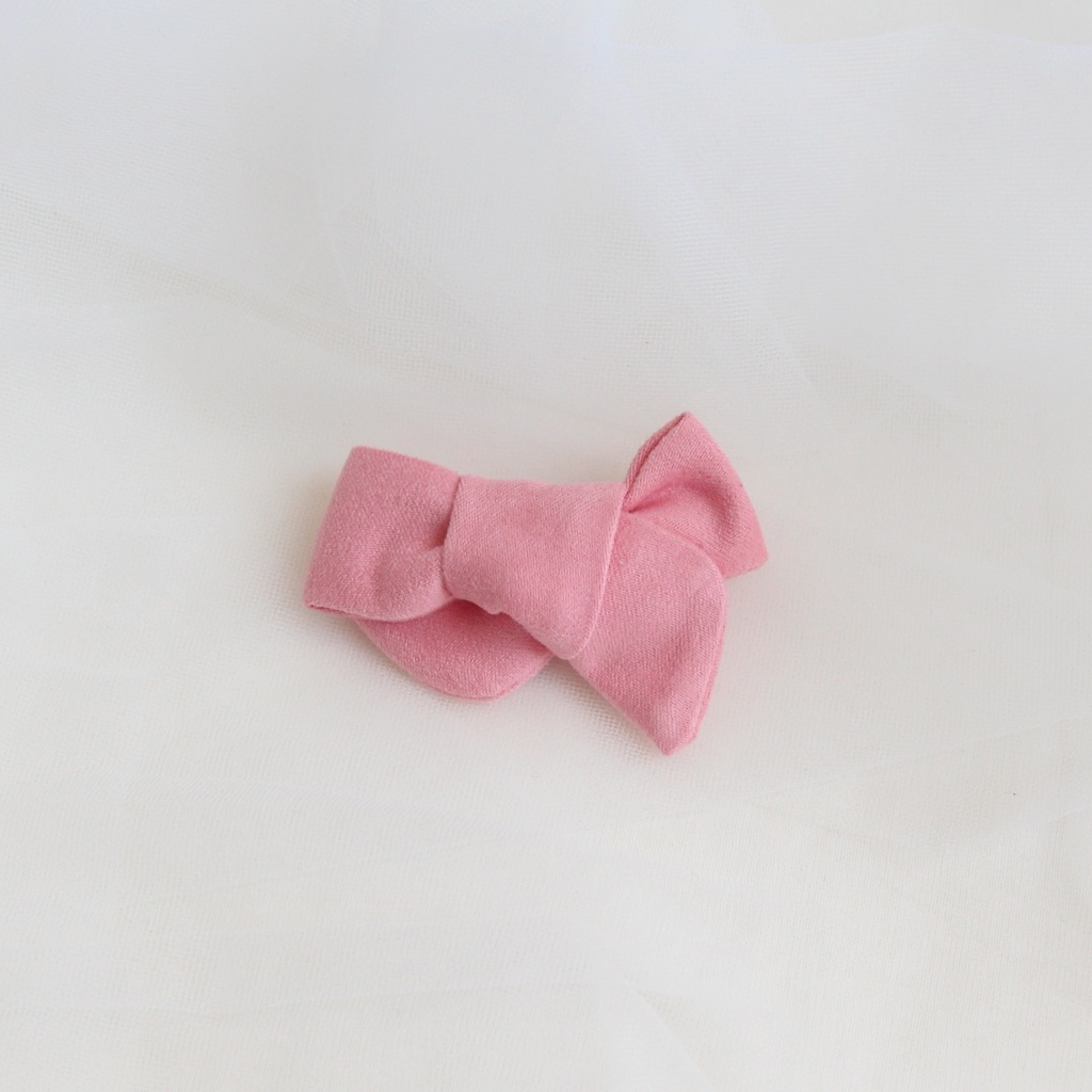 Заколка-зажим "Замшевый бантик" розовый