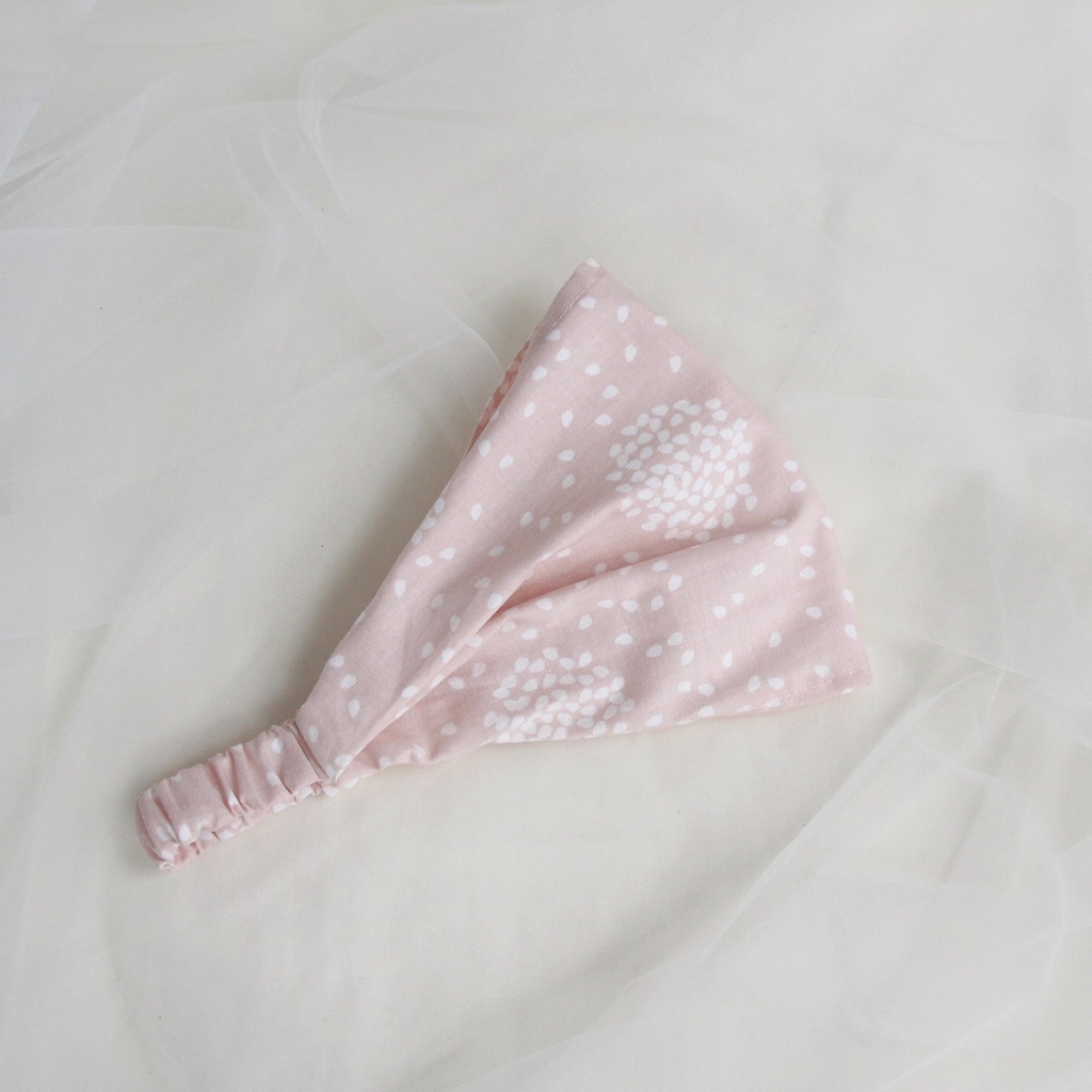 Косынка "Белые одуванчики на розовом"