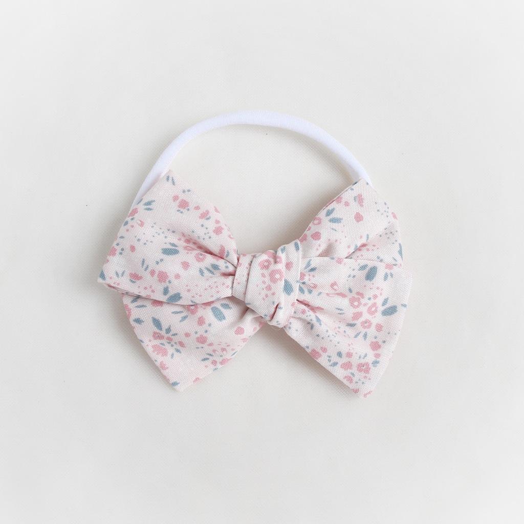 Повязка на голову "Хлопковый бант" белый с розовыми цветами