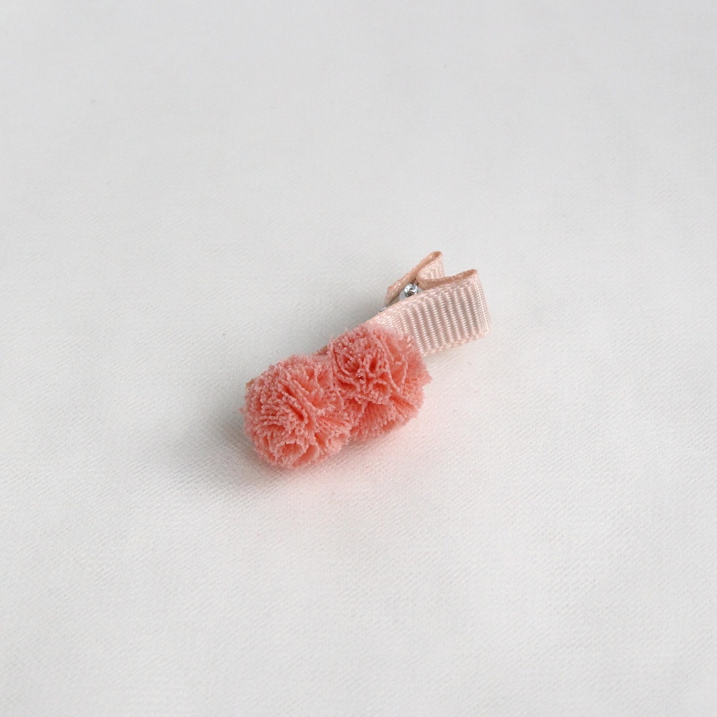 Заколка-зажим "Помпоны" персиковый