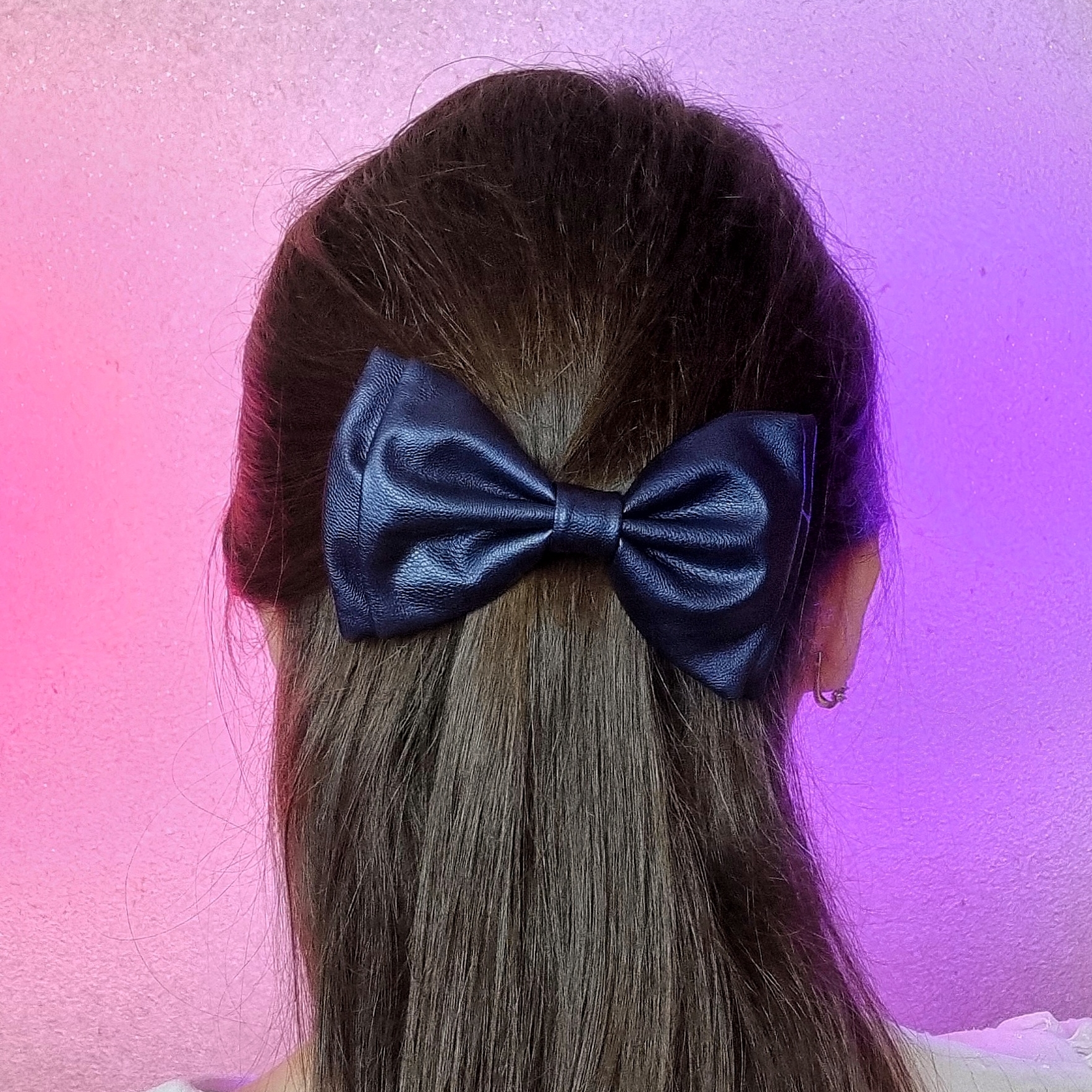 Заколка-автомат "Бант из экокожи" темно-синий