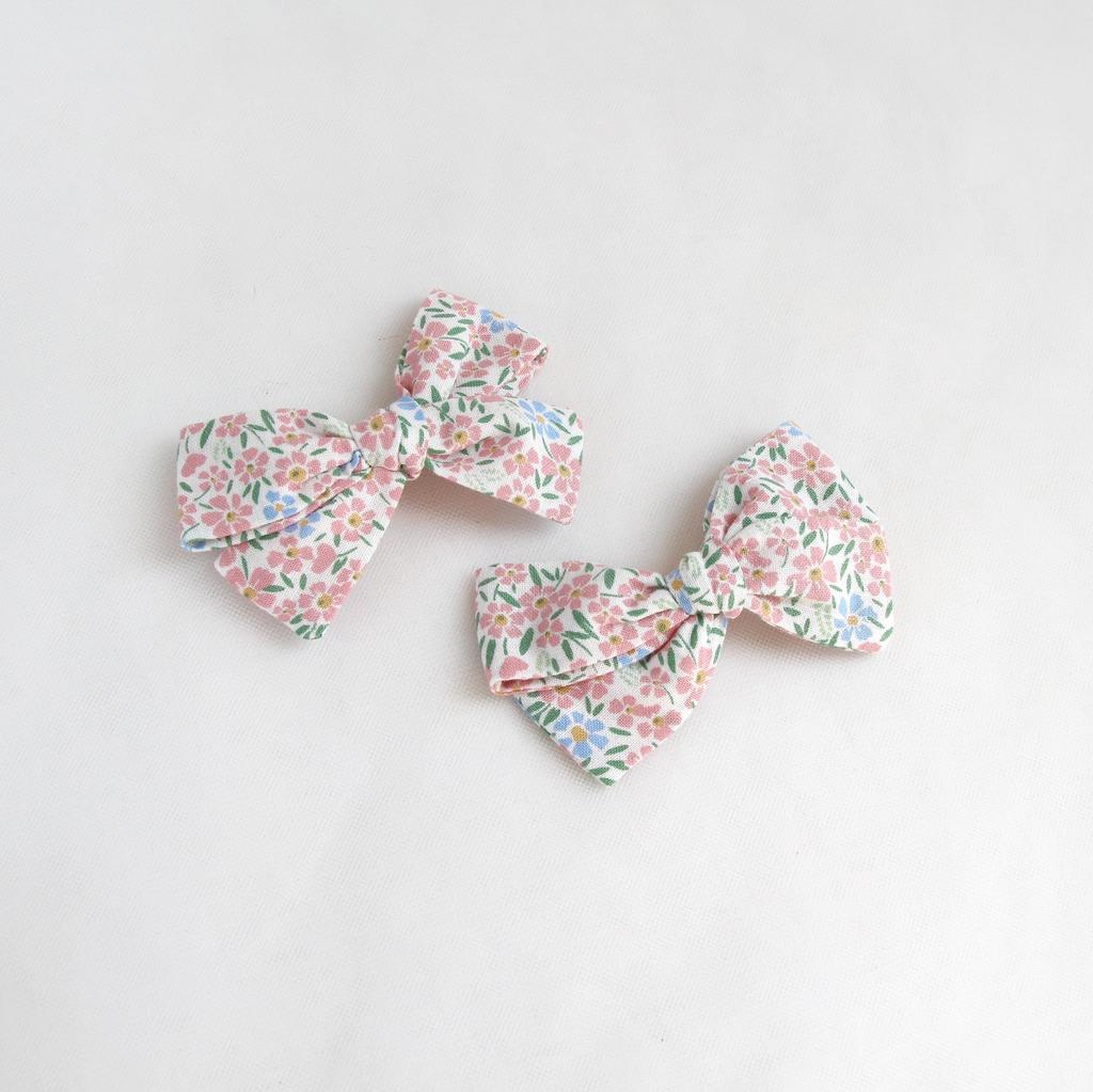 Заколка-зажим "Хлопковый бант" розовые цветочки