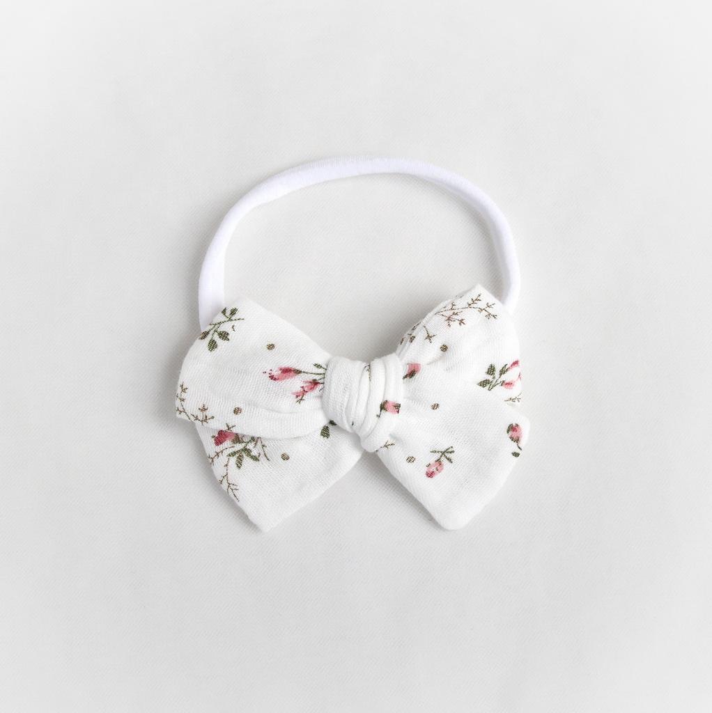 Повязка "Муслиновый бант" цветы на белом