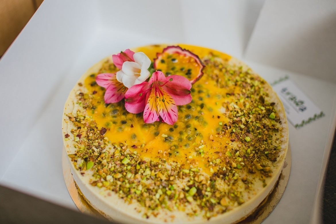 Манго-маракуйя rawcake