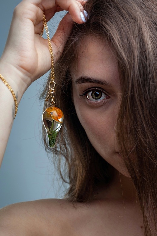 Кулон с Купальницей