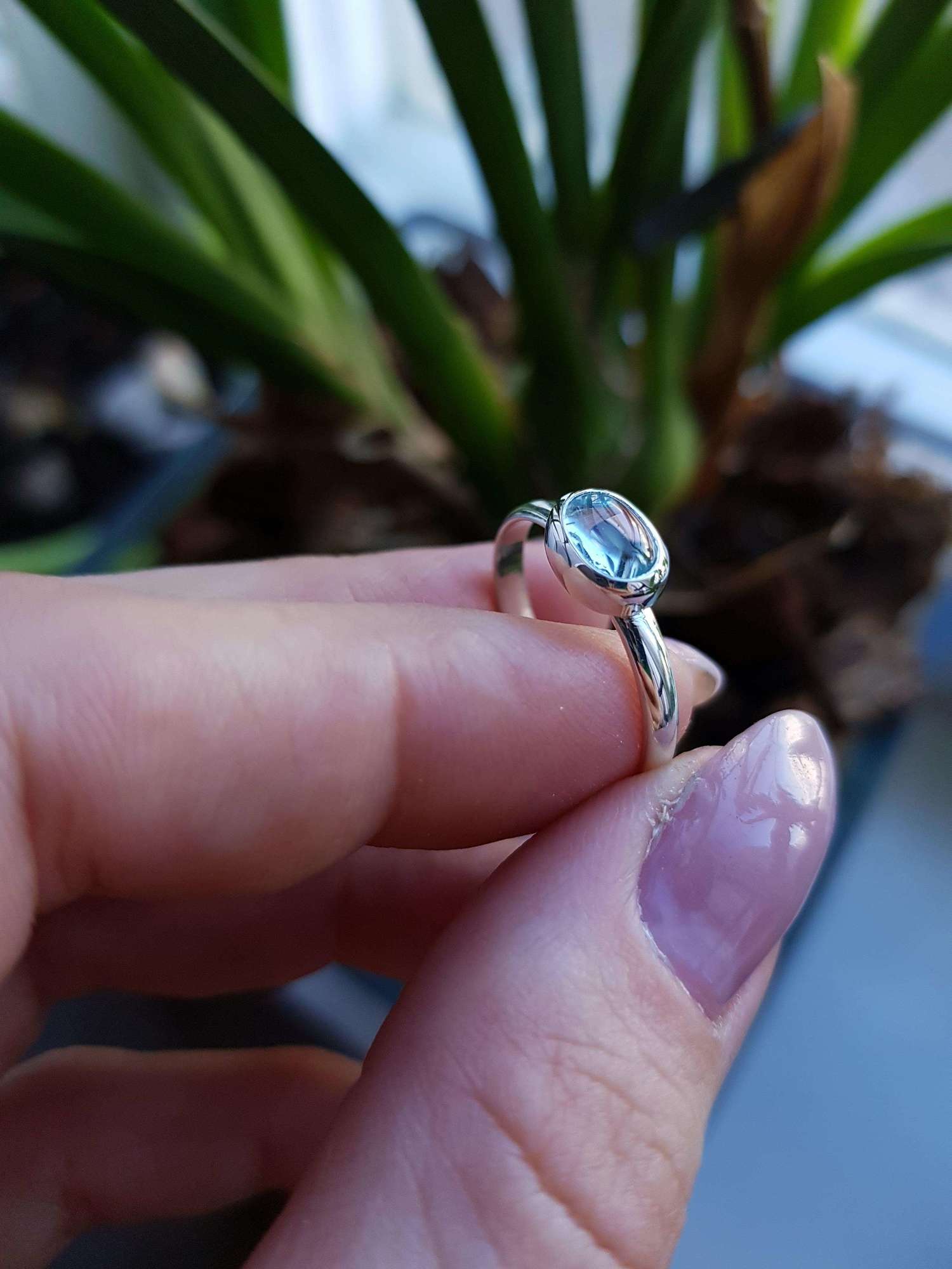 Кольцо с голубым топазом