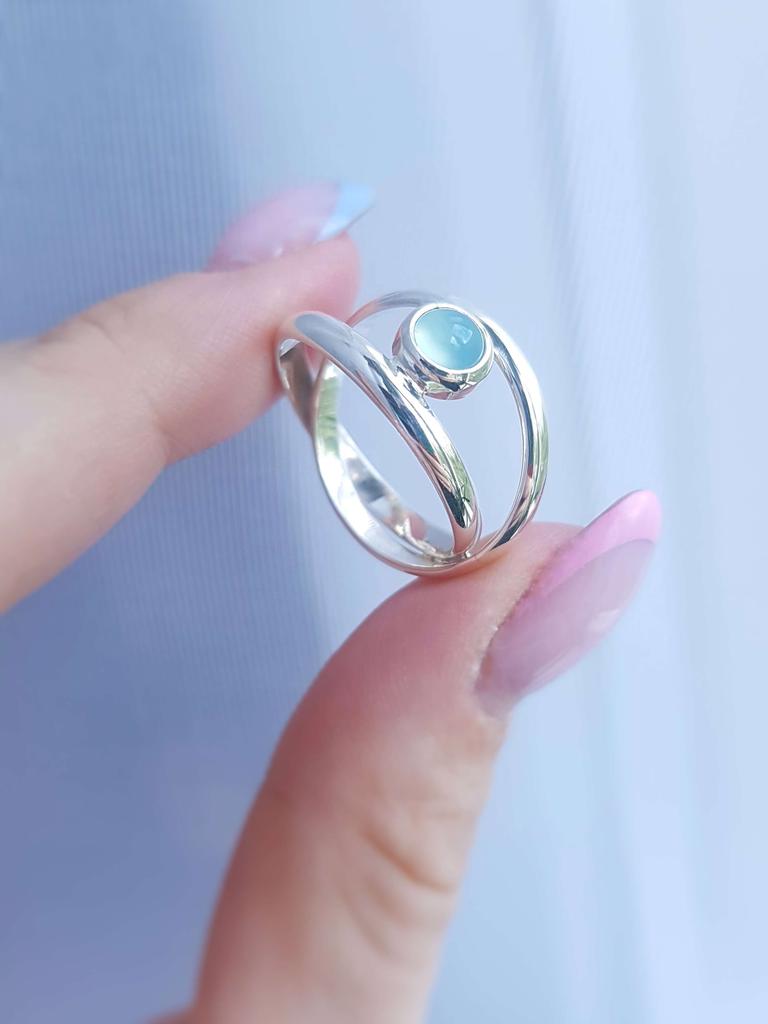 Кольцо Plesso с халцедоном.