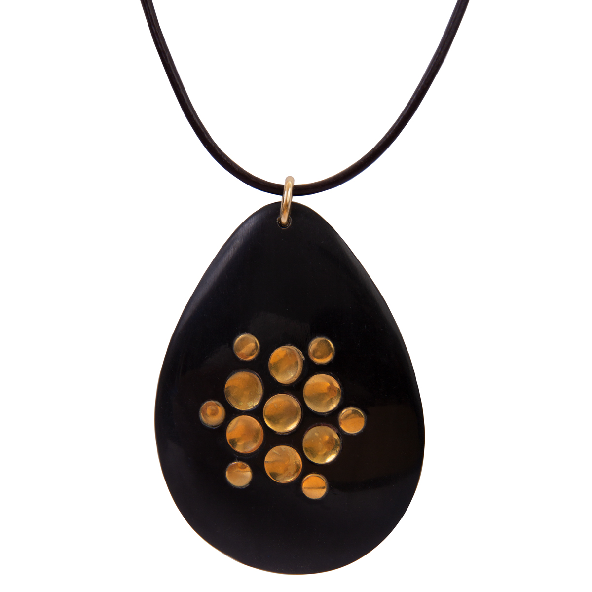 Кулон из рога буйвола