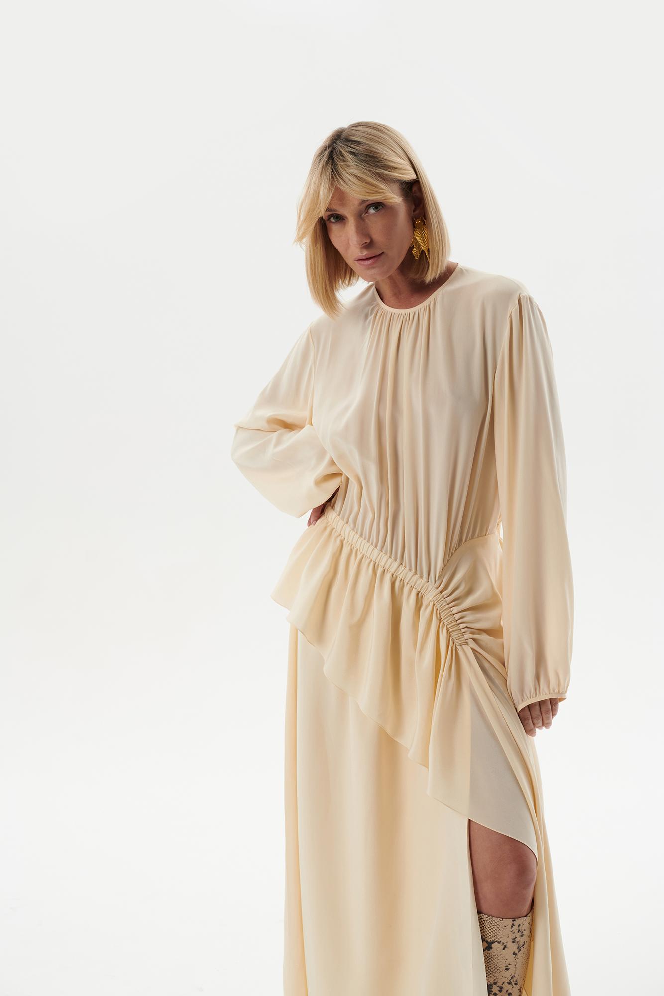 Платье VENUS из шелка кремового оттенка