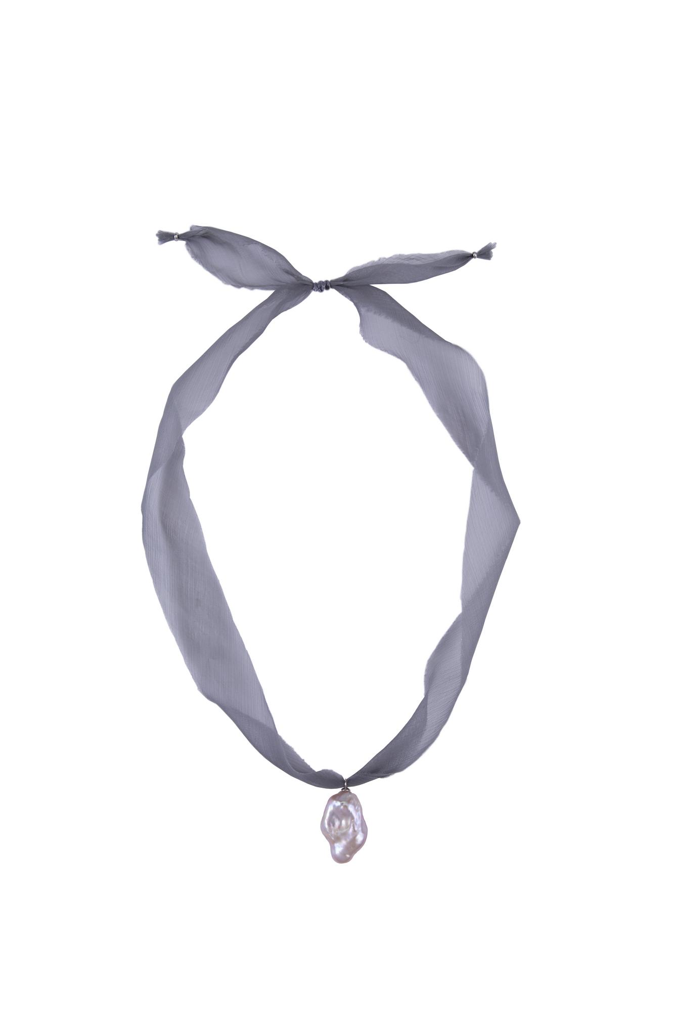 Колье ELZA Grey из жемчужины с шелком