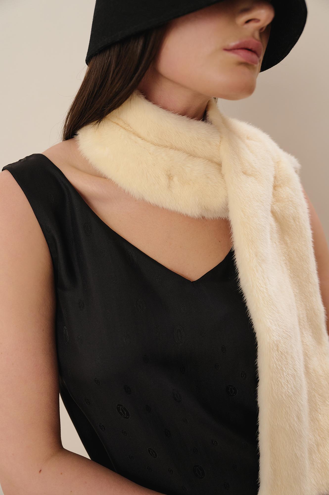 Топ из шелка Cartier