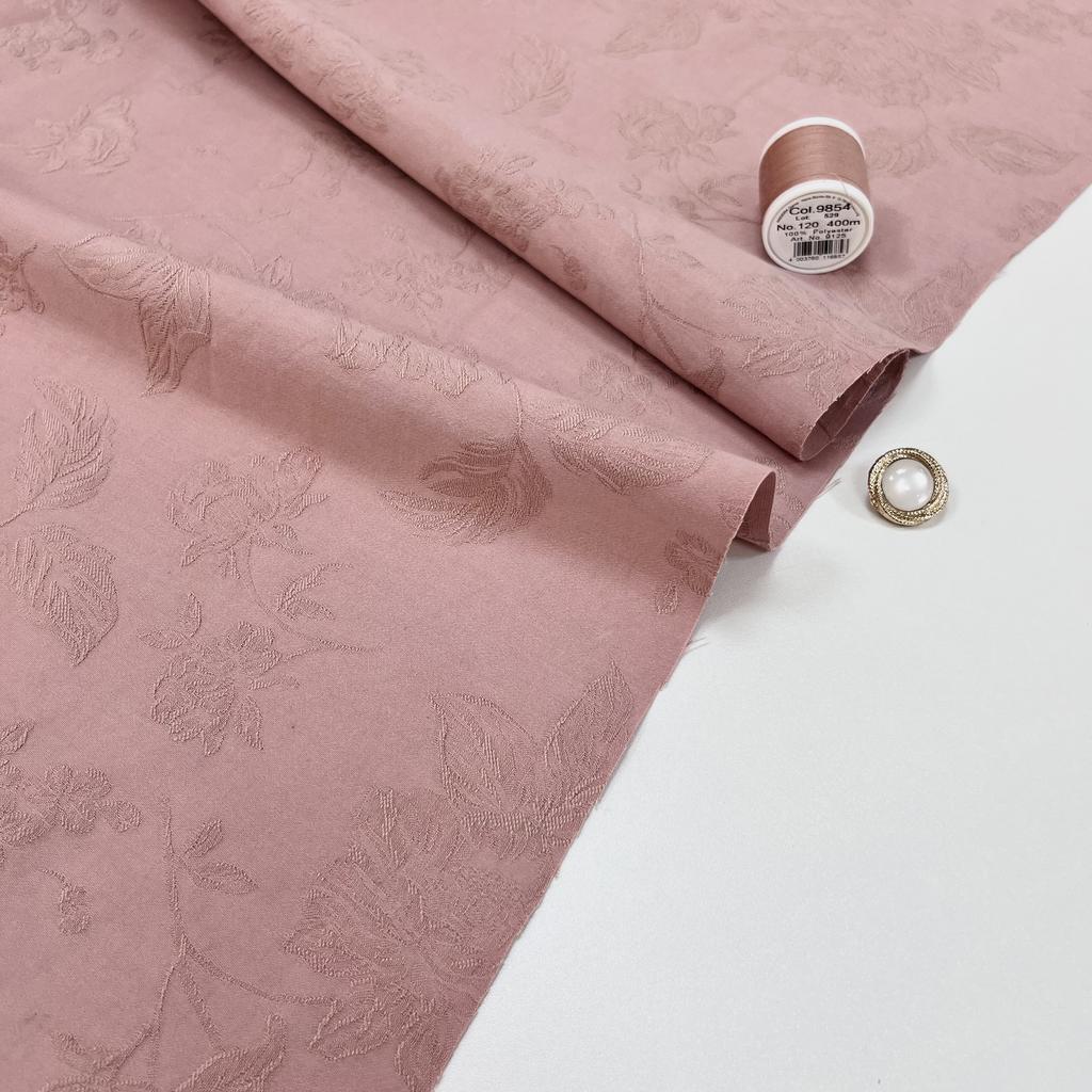 Плательно-костюмный жаккард. Оранжерея с пионами