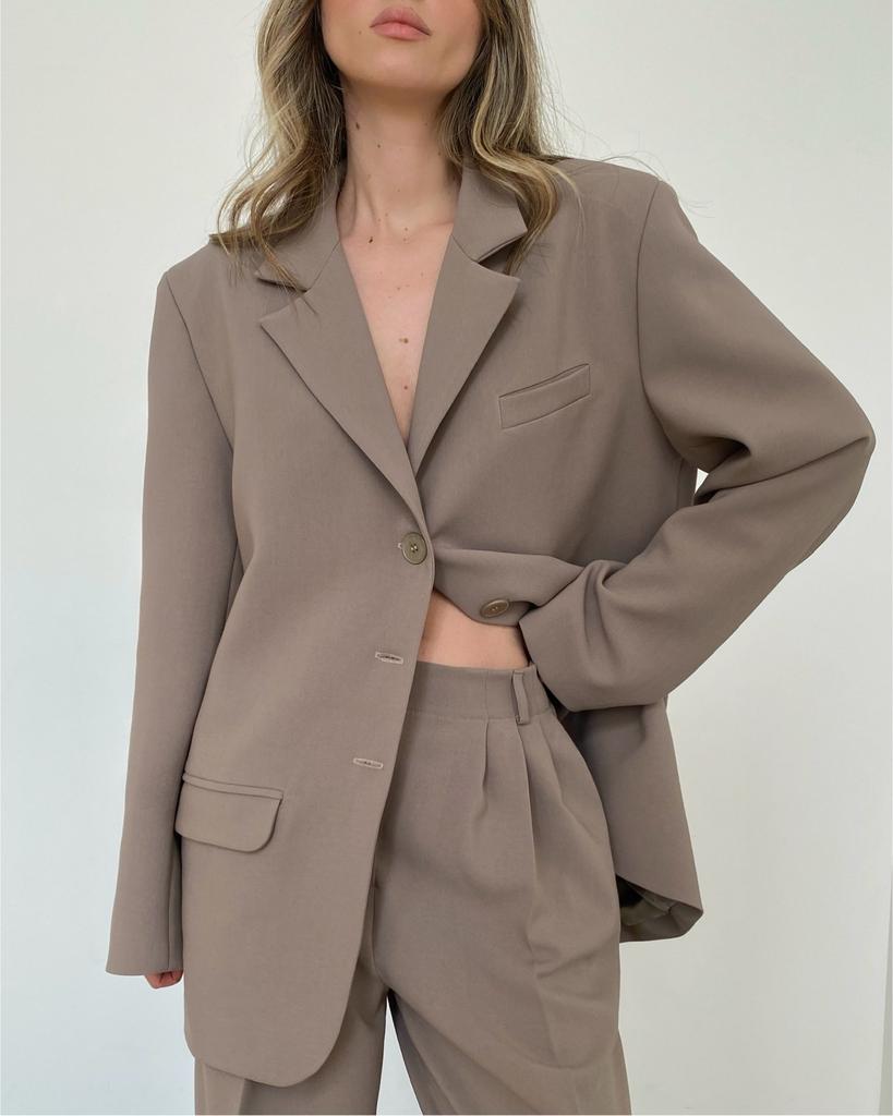 Жакет в мужском стиле