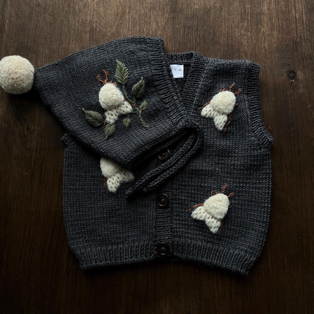 Вышивка Мотыльки