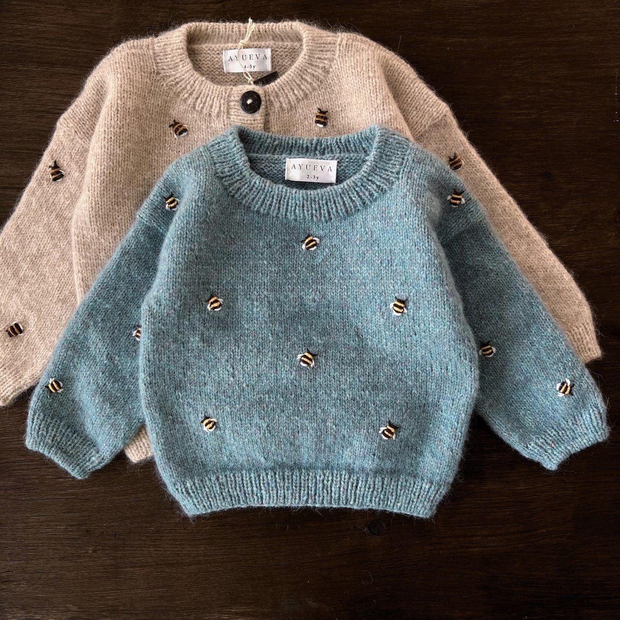 Свитер с пчелками 2-3г