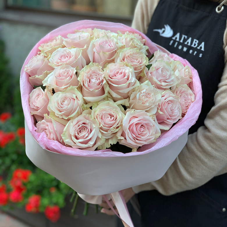 Монобукет из розовых роз