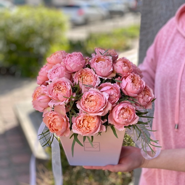 Коробка с цветами  "Милая Джульетта"