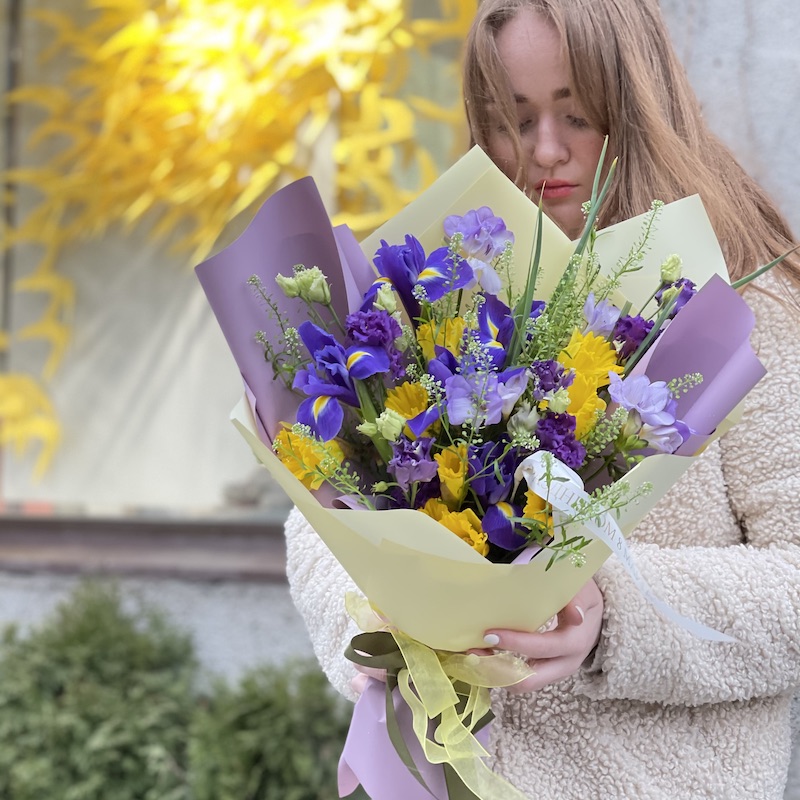 Букет цветов "Весенние краски"