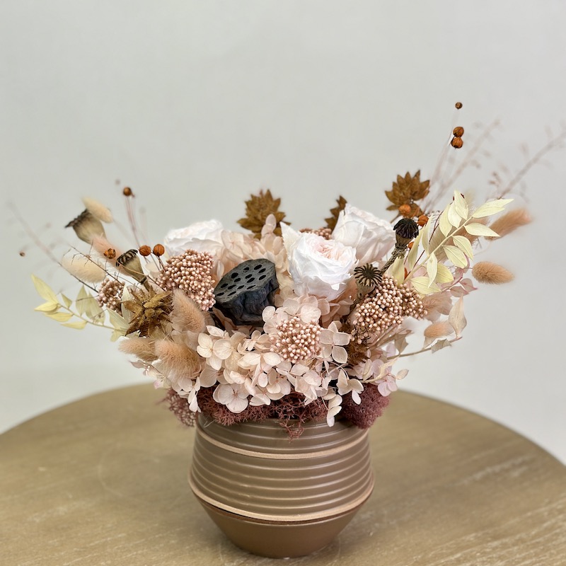 Композиция из стабилизированных роз, сухоцветов и злаков №27