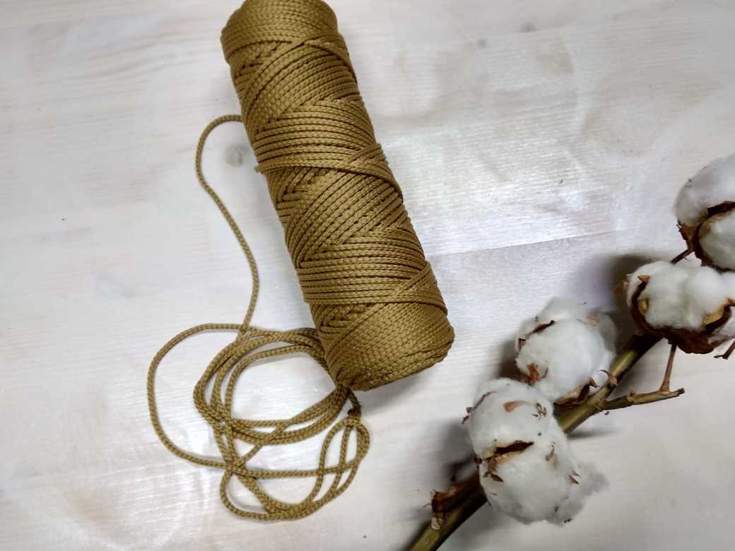 Полиэфирный шнур "Горчичный" (длина 100м, диаметр 3мм)