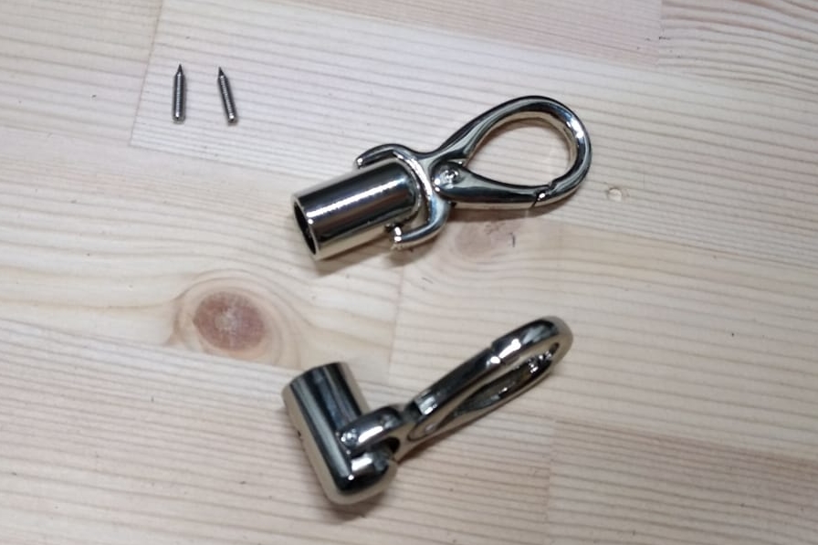 Ручкодержатель с карабином 11 мм. Никель