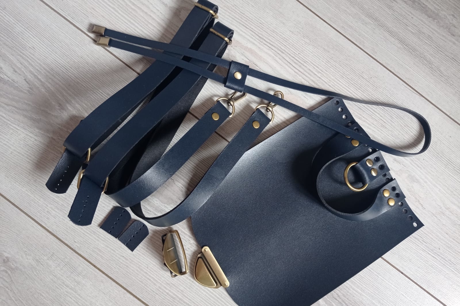 Набор для рюкзака без дна. Цвет кожи и фурнитуры на выбор