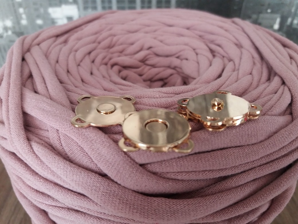 Магнитная кнопка 18 мм. Золото