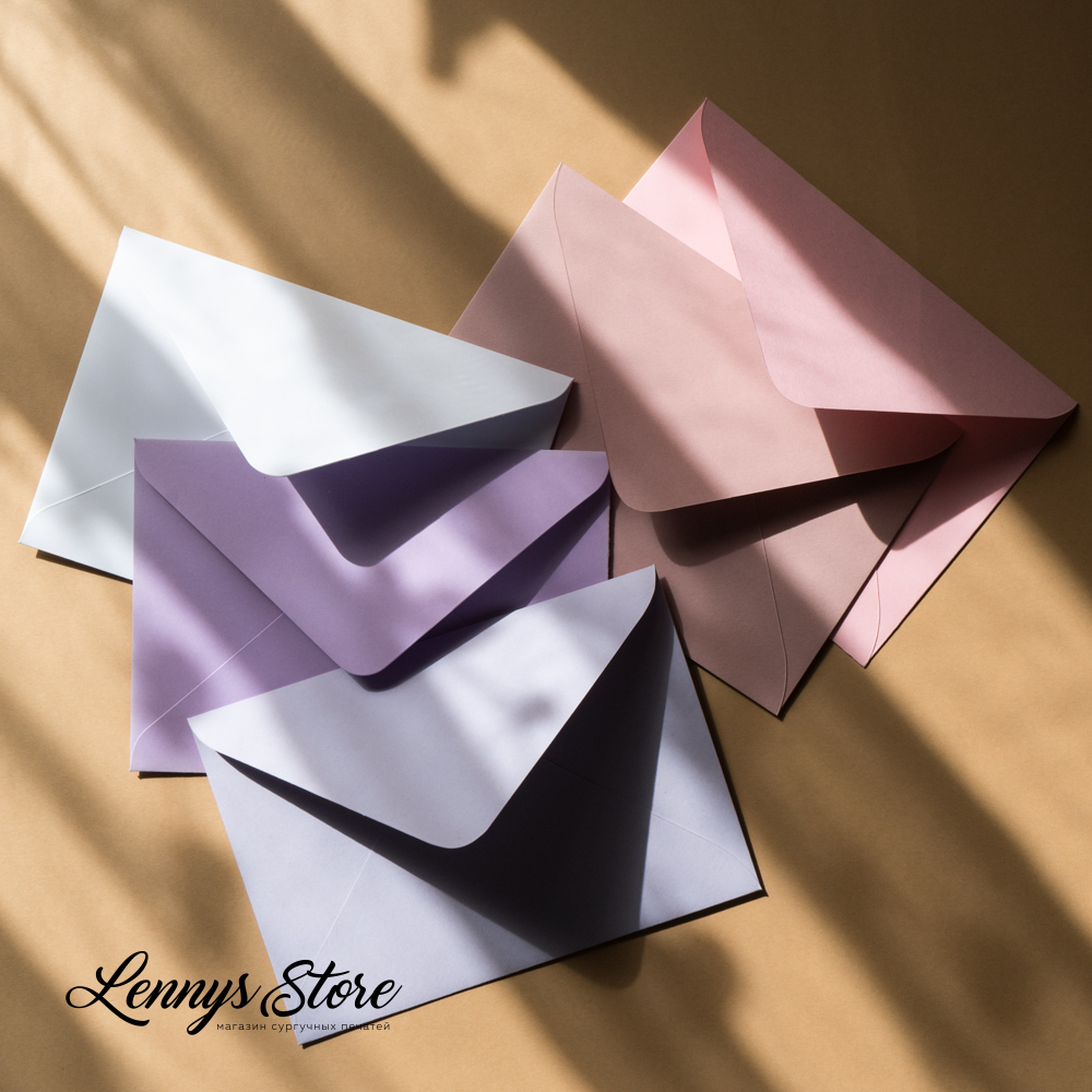 Конверты из дизайнерской бумаги 11х16 см, 13х18 см в ассортименте