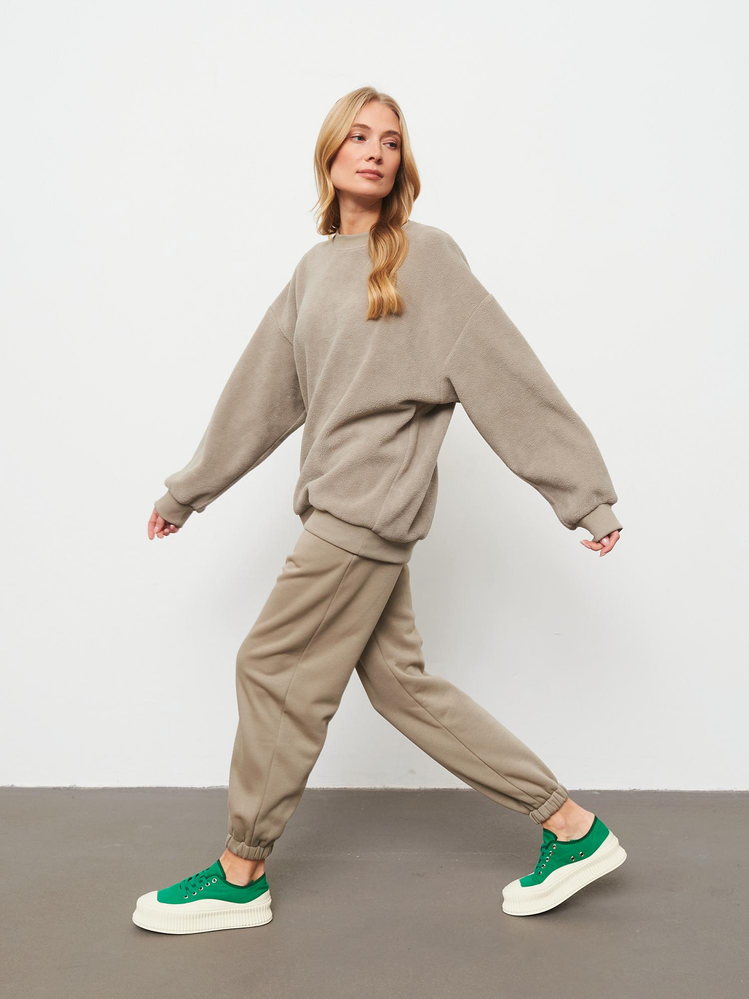 Джоггеры из футера