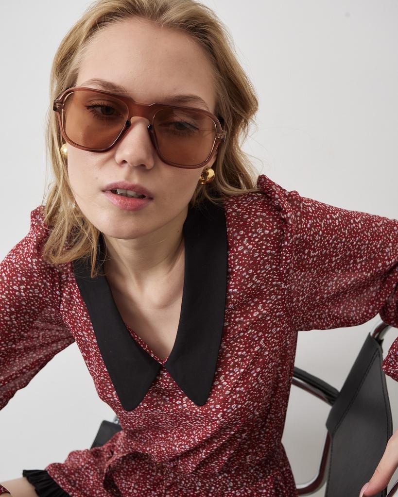 Платье мини с черным воротником из шифона