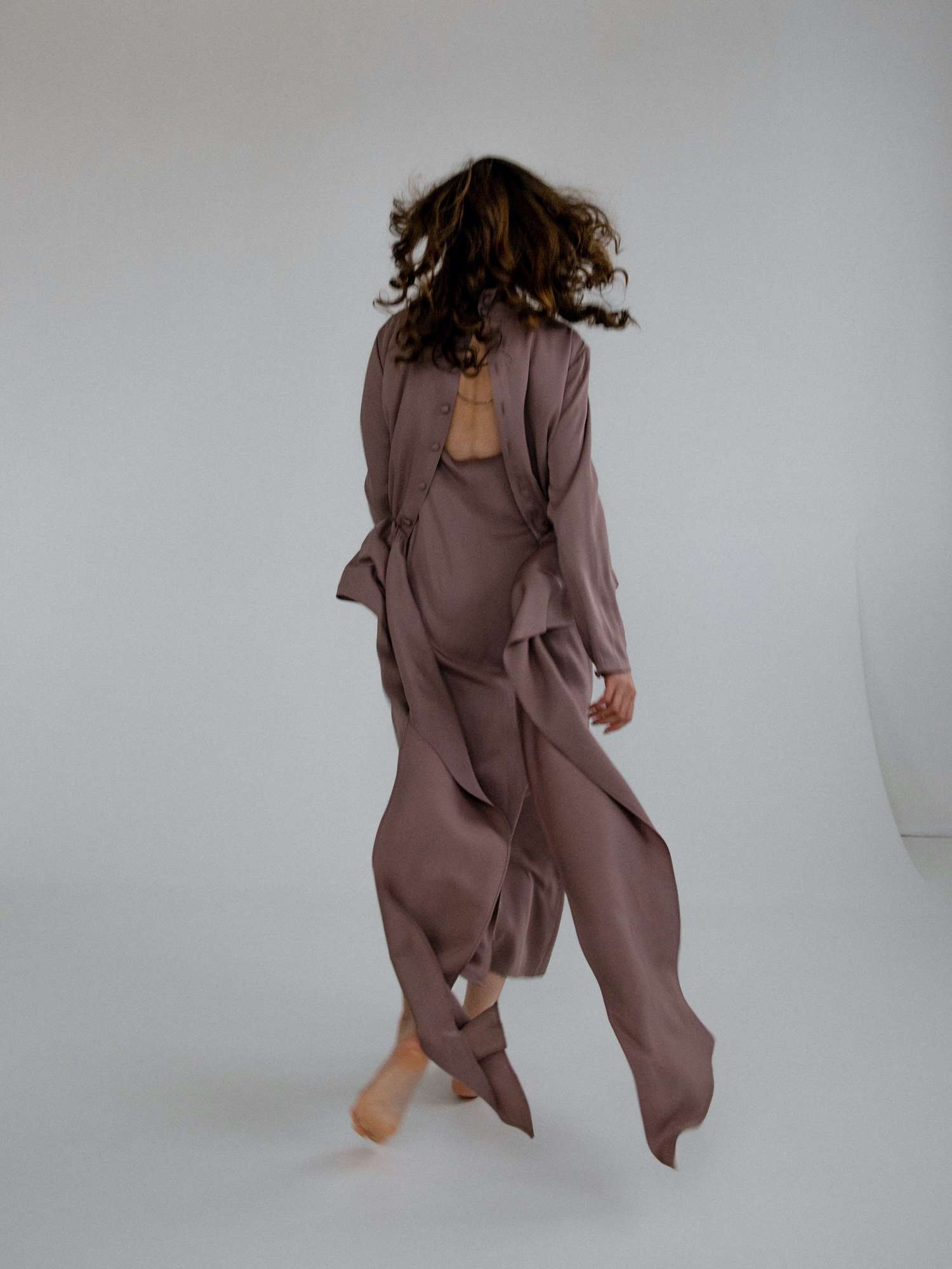 Костюм из вискозы