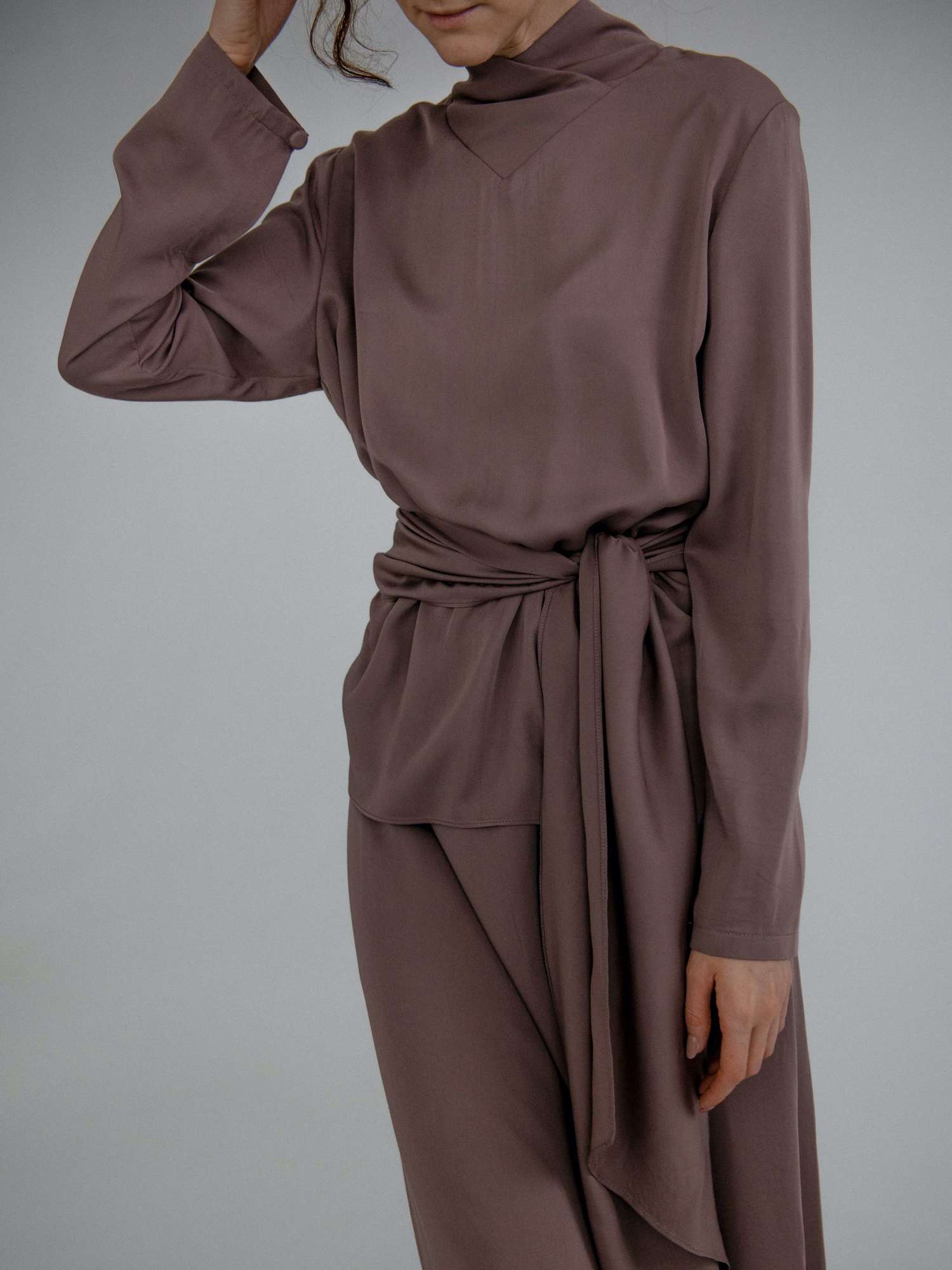 Костюм из вискозы