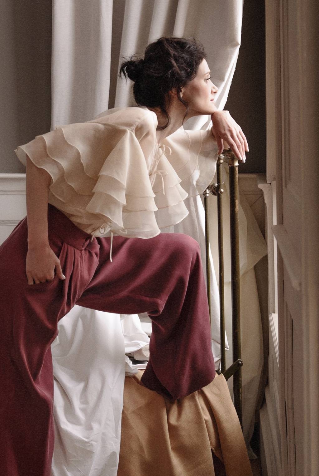 Рубашка с многослойными рукавами