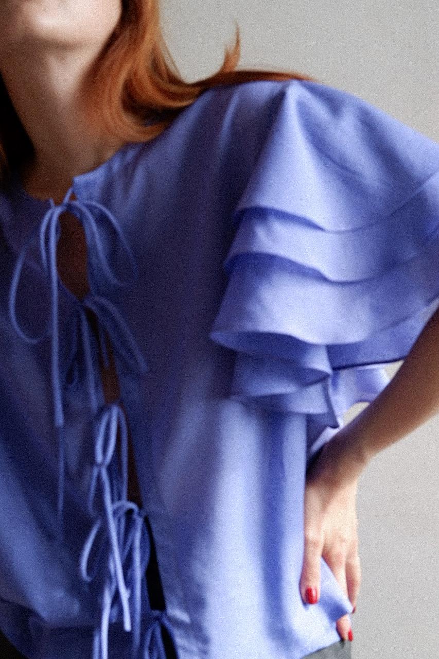 Рубашка с многослойными рукавами