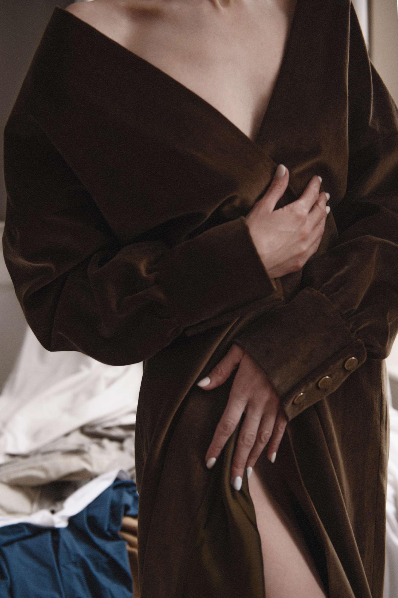 Плащ из велвета