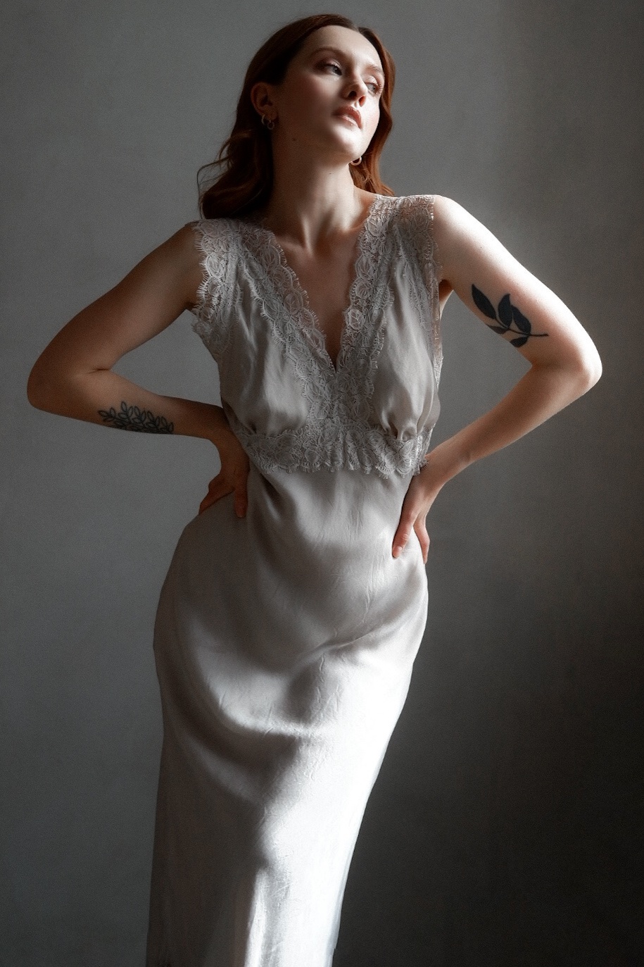 Платье с кружевом