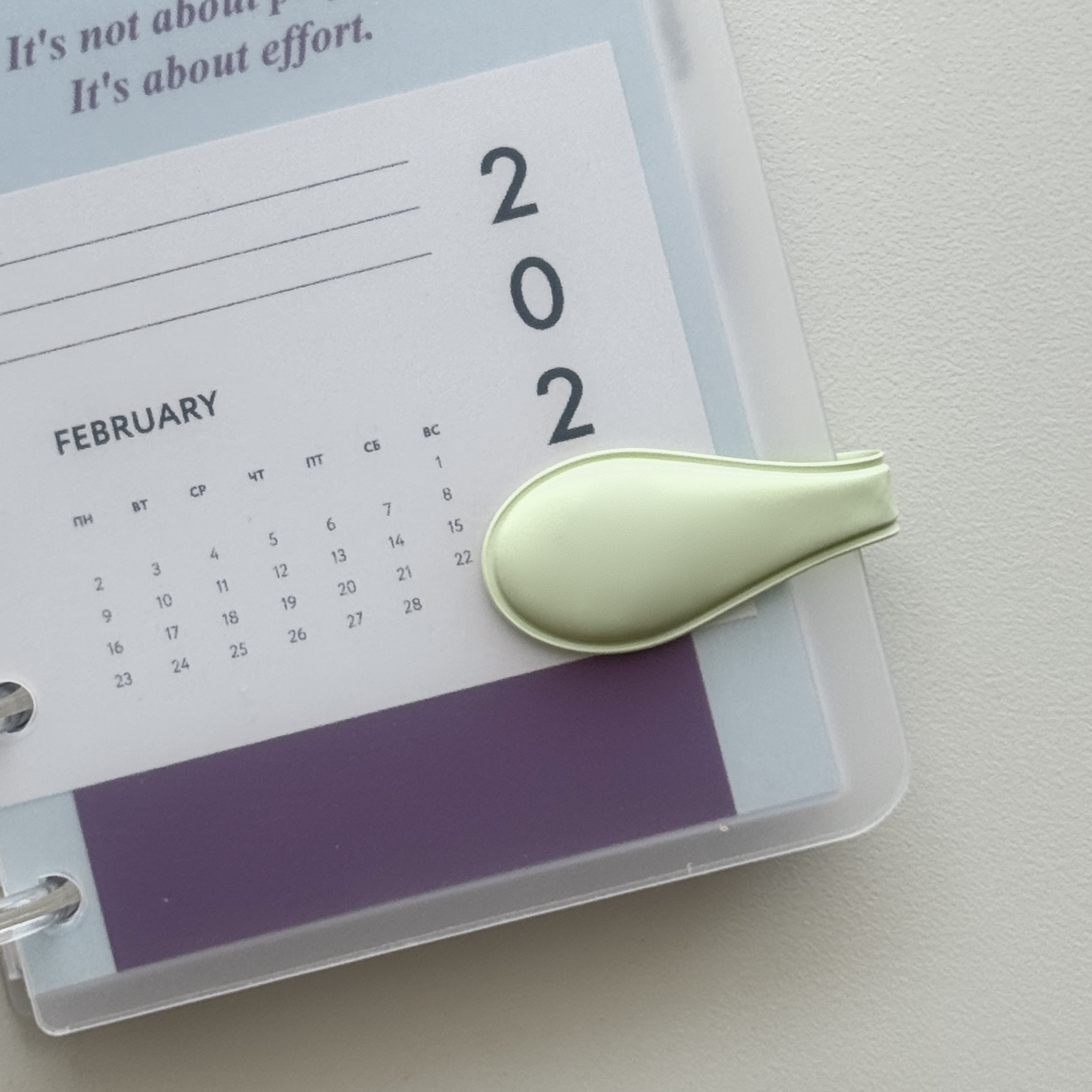 Магнитная скрепка / салатовая