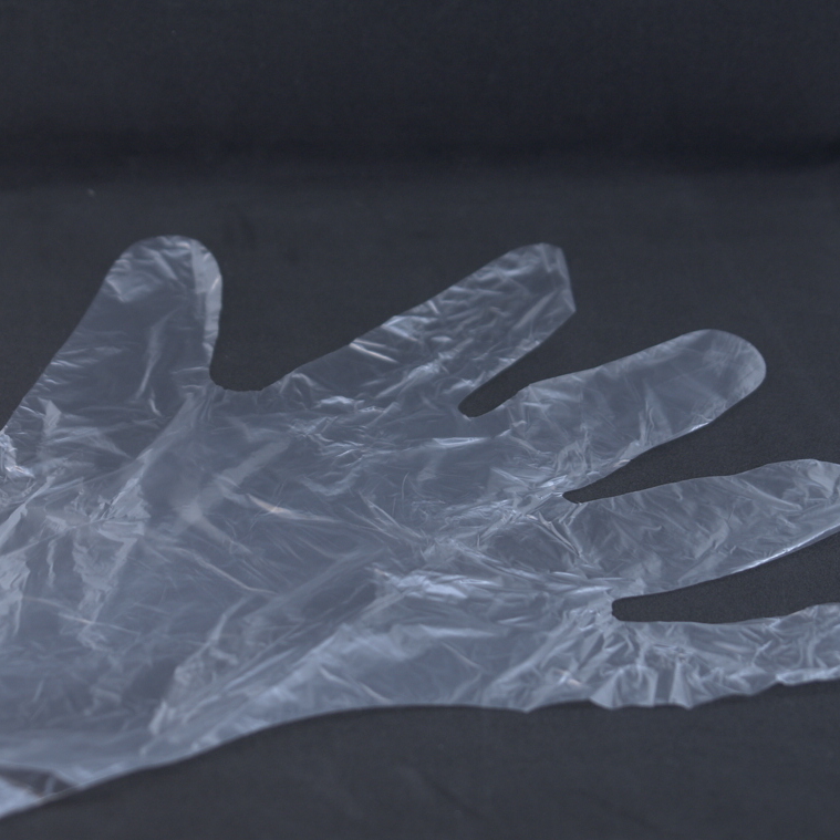 Перчатки полиэтиленовые одноразовые L,  100 штук/упак.