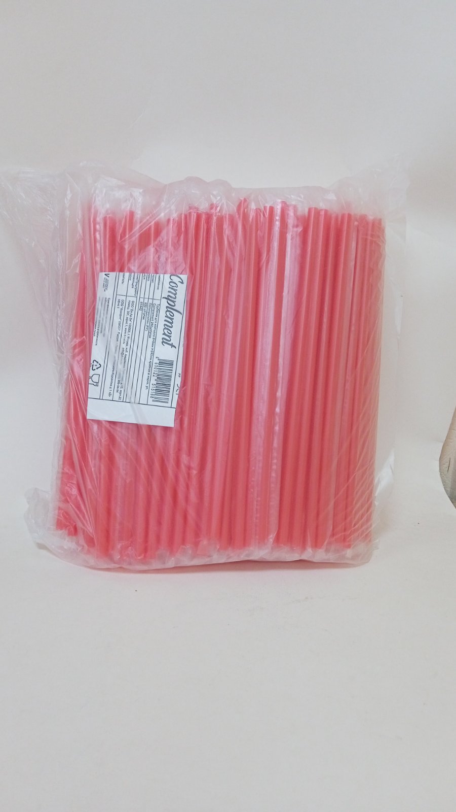 Трубочка коктейльная прямая В ИНДИВИДУАЛЬНОЙ УПАКОВКЕ 7*240, красная 250 штук/упак.