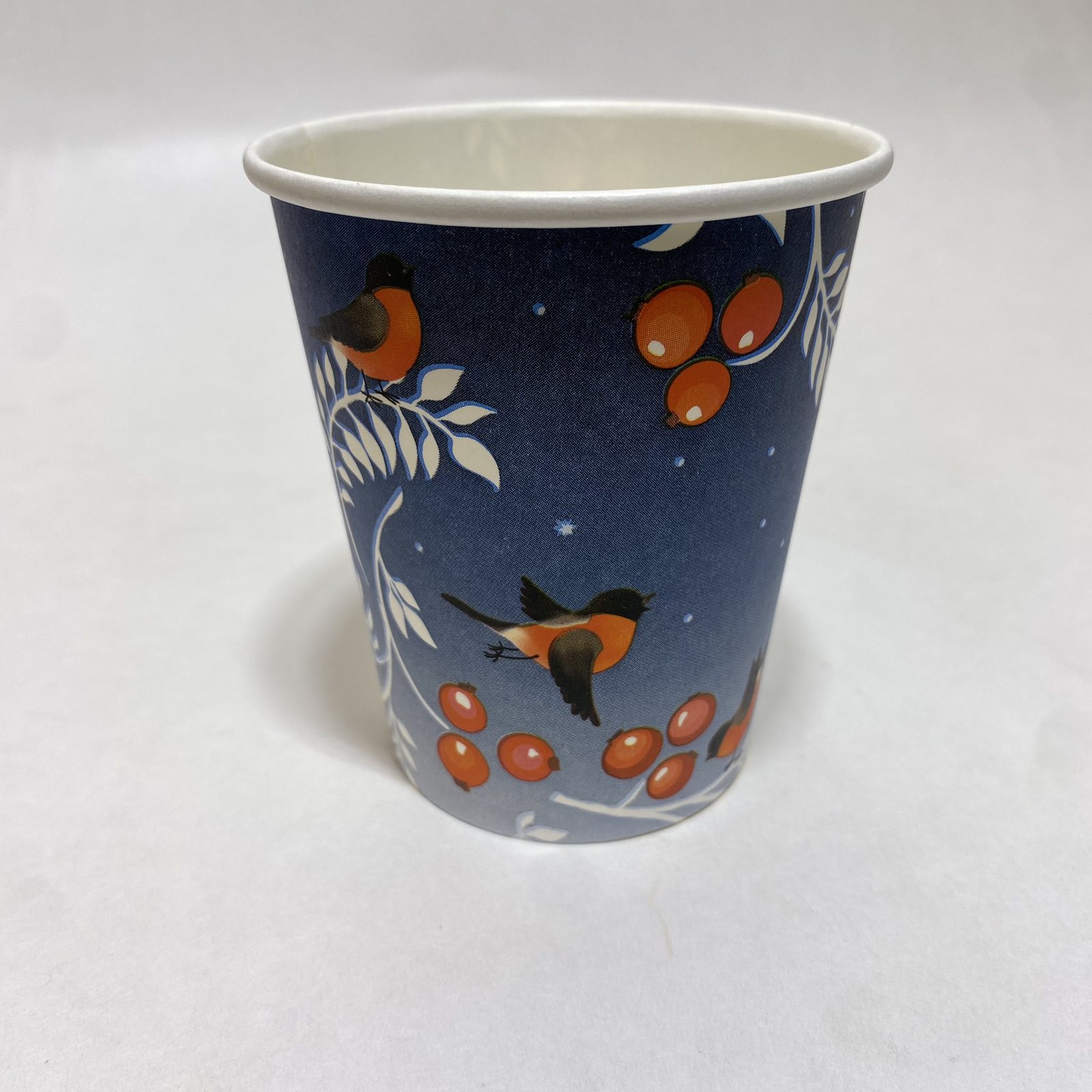 Стакан бумажный "Снегири" 250/270 мл, ГОРЛОВИНА 89мм, 50 штук/упак