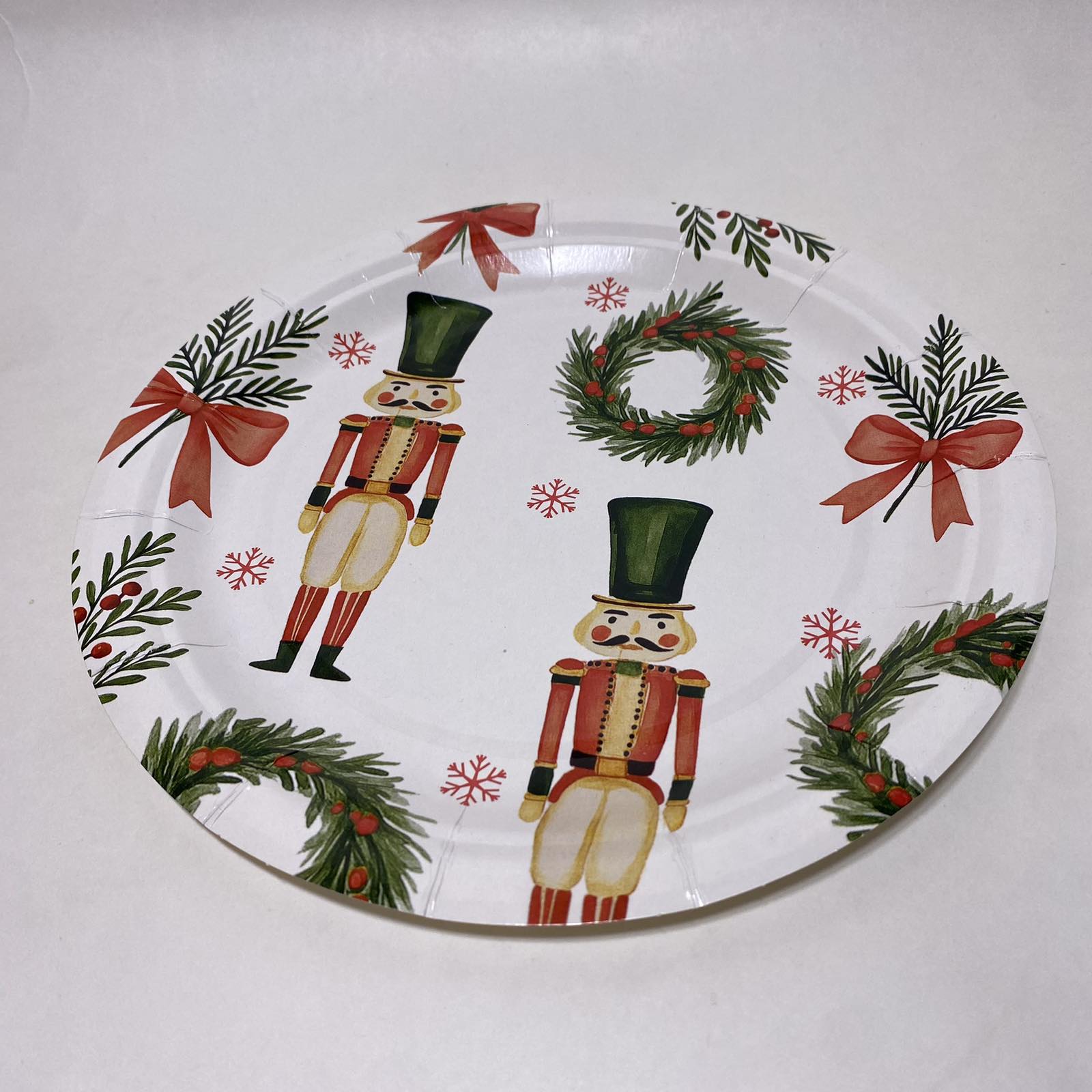 Тарелка бумажная  230 мм "Щелкунчик", 50 штук/упак.