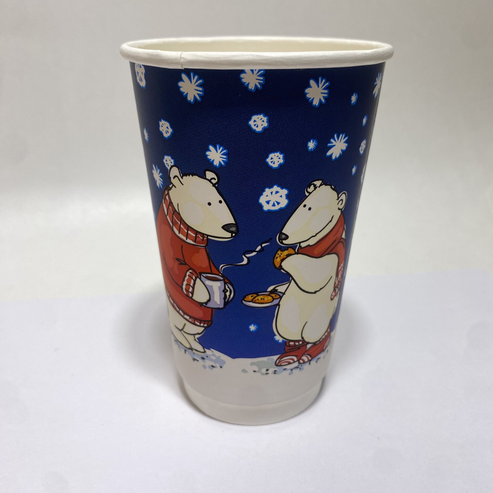 Стакан бумажный 400 мл «Белые мишки», двухслойный, 18 штук/упак.