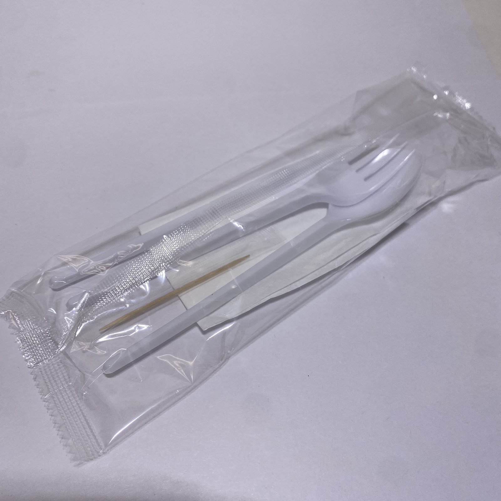 Комплект №5 "Стандарт" (вилка+ложка+нож+зубочистка+салфетка) цвет белый, 300шт