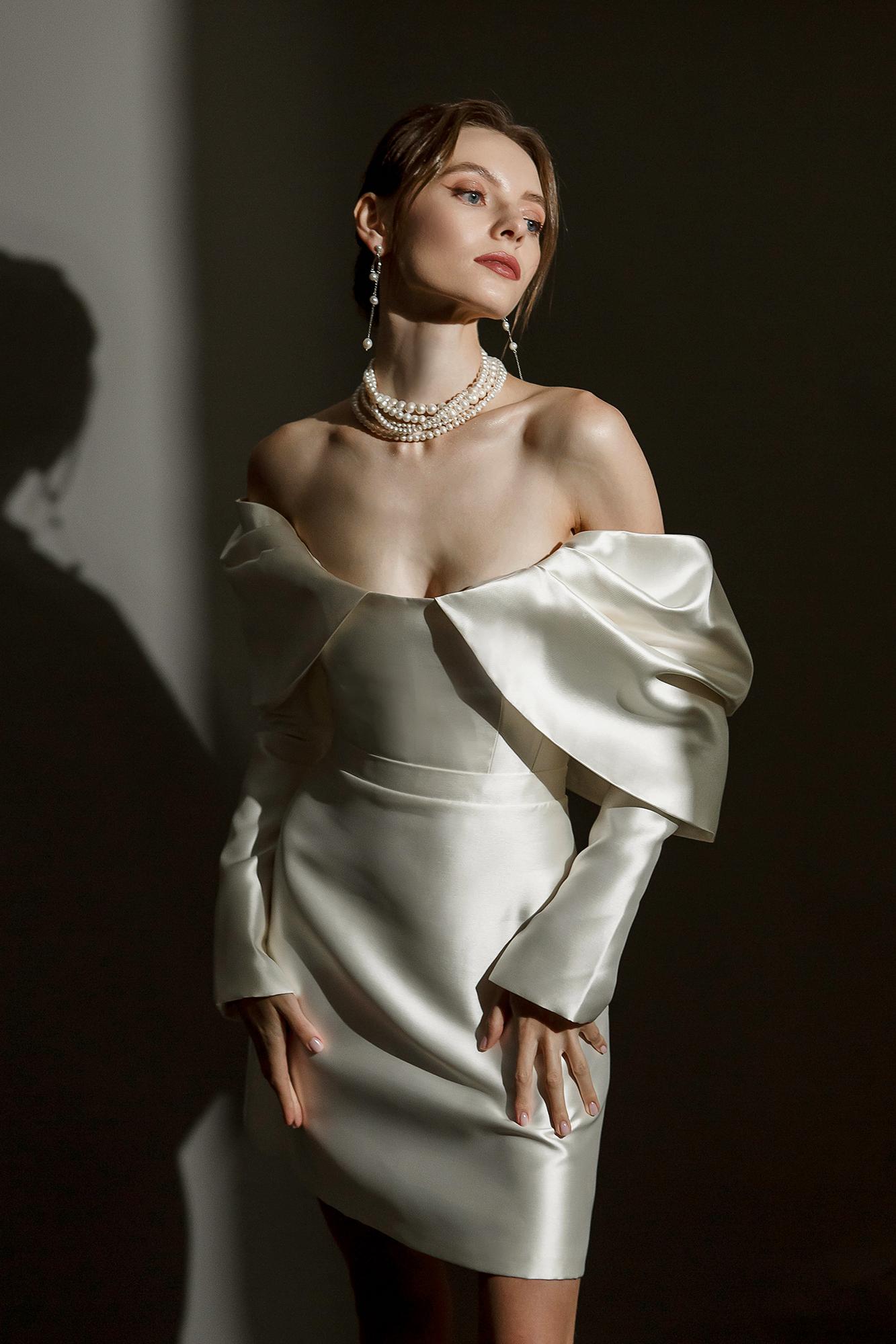 свадебное платье купить, свадебное платье мини, свадебное платье с рукавами, свадебное платье спб, белое свадебное платье, свадебное платье со шлейфом, корсетное свадебное платье купить,  дизайнерские свадебные платья