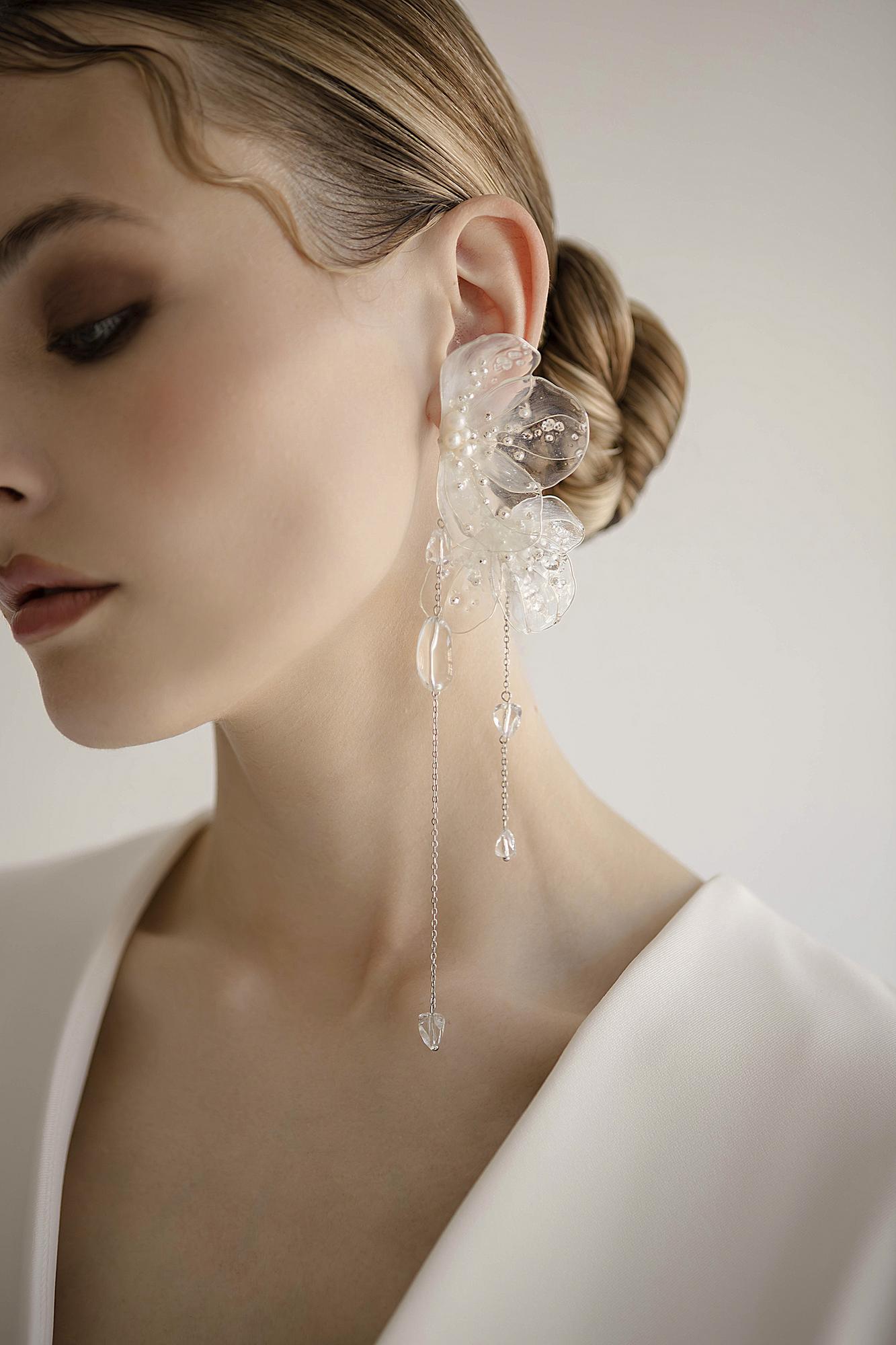 асимметричные серьги для невесты, серьги для невесты, свадебные серьги, свадебные серьги спб, свадебный бижутерия, серьги с хрусталем, серьги для невесты купить, свадебные украшения для невест купить